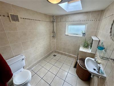 WET ROOM